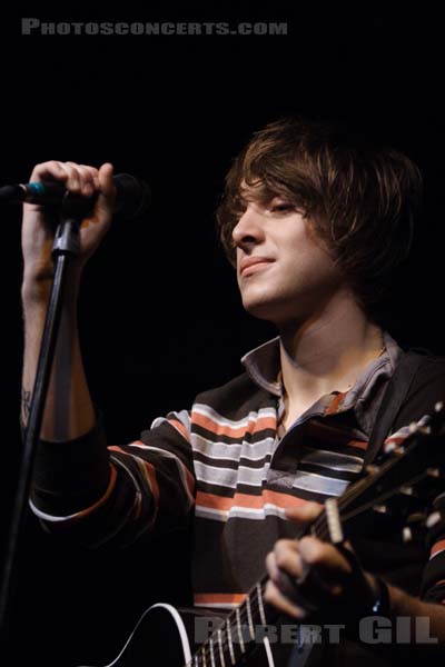 PAOLO NUTINI - 2006-11-06 - PARIS - Elysee Montmartre - 